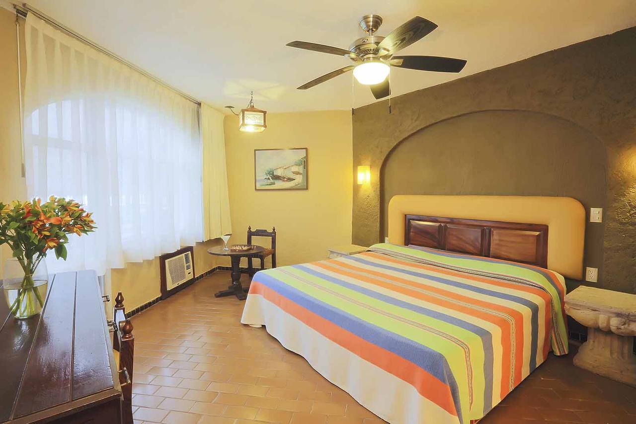 Vista Vallarta All Suites On The Beach Бусериас Экстерьер фото