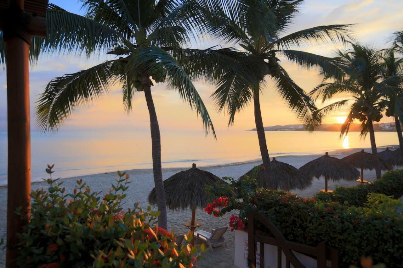 Vista Vallarta All Suites On The Beach Бусериас Экстерьер фото